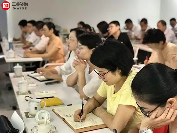 正睿商學(xué)院《贏在中層》公開課在廣州圓滿舉辦！
