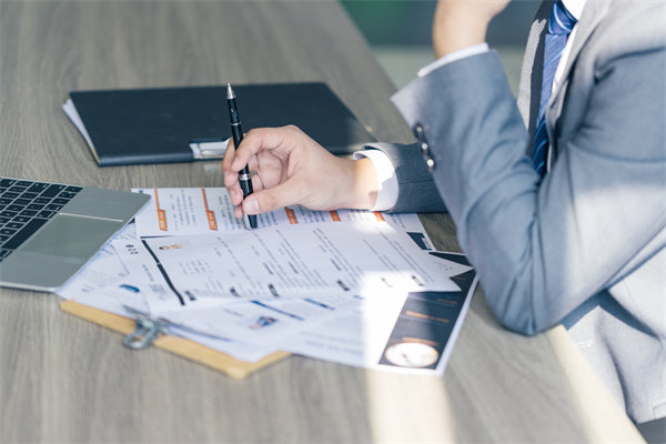 企業(yè)在招聘過程中，如何確保公平性與多樣性并存？