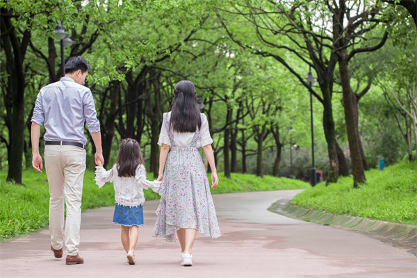 民政部：鼓勵(lì)將婚姻登記機(jī)關(guān)設(shè)在公園，目的是什么？