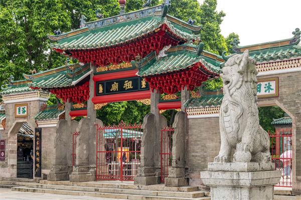佛山戰(zhàn)略咨詢公司如何為企業(yè)定制長遠(yuǎn)戰(zhàn)略規(guī)劃？
