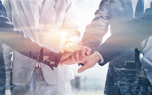 在精益生產中，企業(yè)如何有效減少生產過程中的浪費？