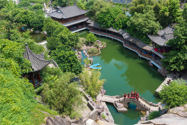 溫州戰(zhàn)略咨詢公司可以提供哪些有效的商業(yè)模式創(chuàng)新方案？
