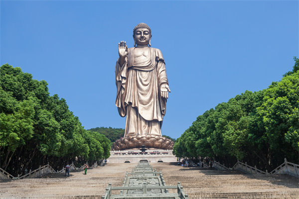 無錫戰(zhàn)略咨詢公司如何幫企業(yè)突破增長瓶頸，實現(xiàn)逆勢突圍？