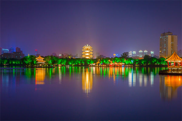 營銷轉(zhuǎn)化率低迷？濟(jì)南營銷咨詢公司如何精準(zhǔn)打通獲客變現(xiàn)鏈路？